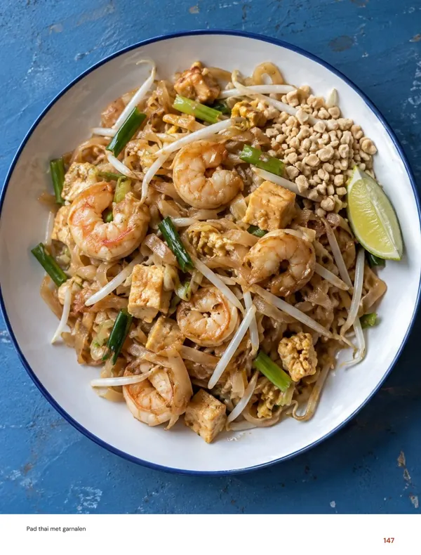 Pad thai met garnalen: beeld uit het Aziatische kookboek van Foody