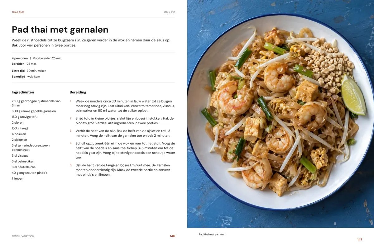 Pad thai met garnalen: recept en beeld naast elkaar